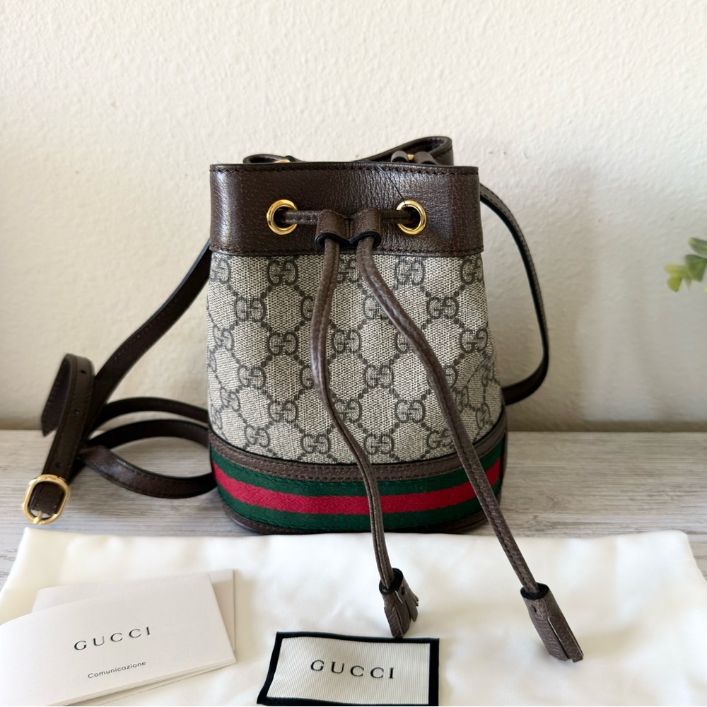 New Gucci Ophidia GG Supreme Bucket mini crossbody bag, brown
